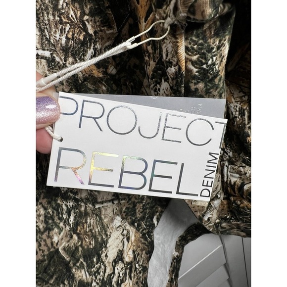 Project Rebel Denim Obsessed Camo Print Jacket Shacket Women's Size Medium NWT - Picture 4 of 8